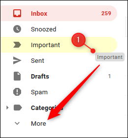 Arrastra y suelta una etiqueta en la barra lateral hasta "Más" para ocultarla.