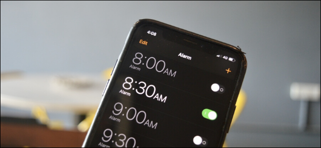 Pantallas de alarmas mostradas en iPhone