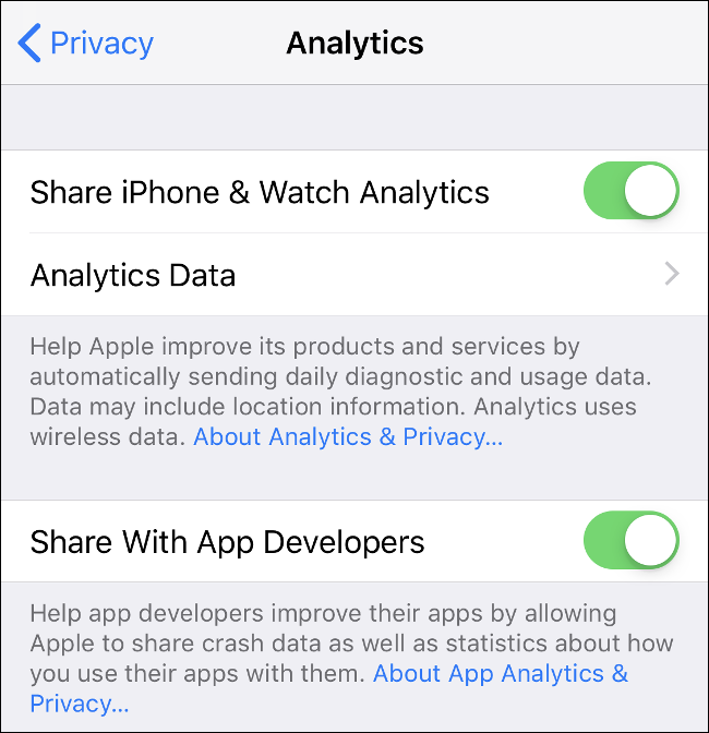 Toque las opciones "Compartir análisis de iPhone y reloj" y "Compartir con desarrolladores de aplicaciones" para enviar análisis a Apple y otros desarrolladores de aplicaciones.