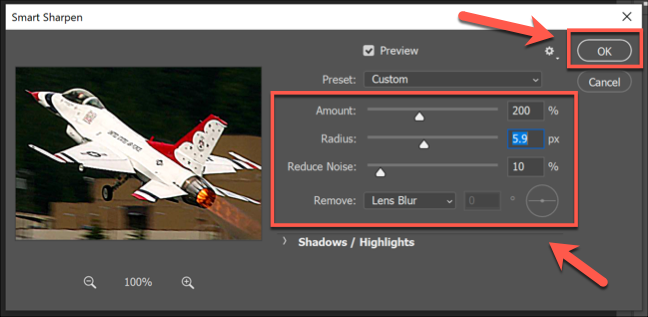 El cuadro de opciones del filtro Smart Sharpen en Photoshop, con varios controles deslizantes de opciones.  Presione OK para guardar