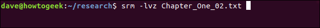 srm -lvz Chapter_One_02.txt en una ventana de terminal