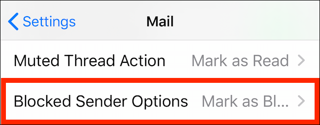 Toque Opciones de remitente bloqueado en la configuración de correo