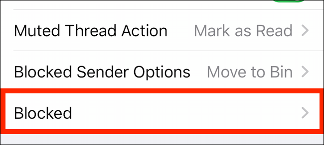 Toque la opción Bloqueado en la configuración de correo