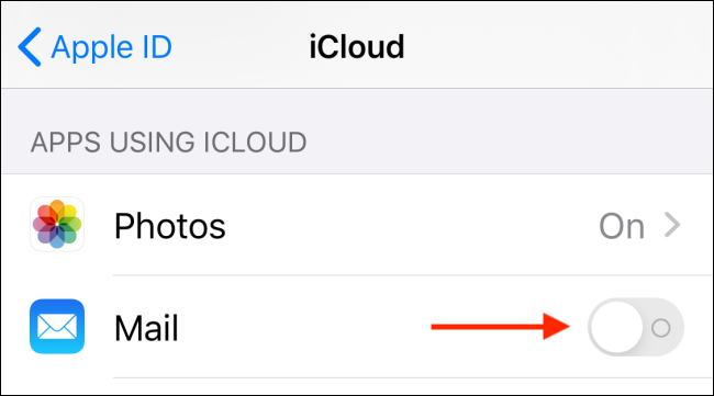 Toque la palanca junto a Mail en iCloud