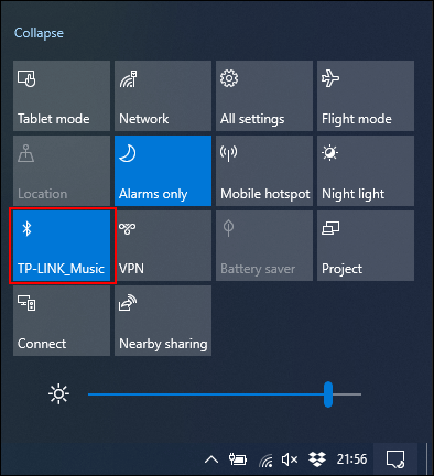 Haga clic en el mosaico de Bluetooth para habilitarlo o deshabilitarlo.