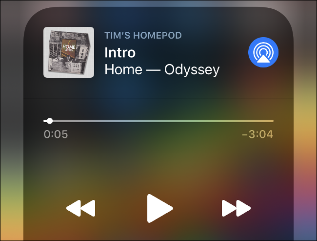 El mosaico "Reproduciendo ahora" en el Centro de control de iOS.