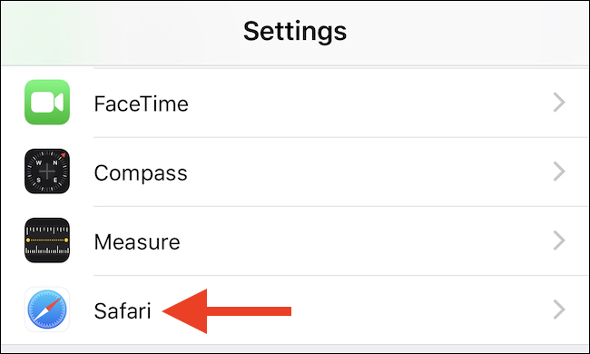 Abra Configuración y toque Safari