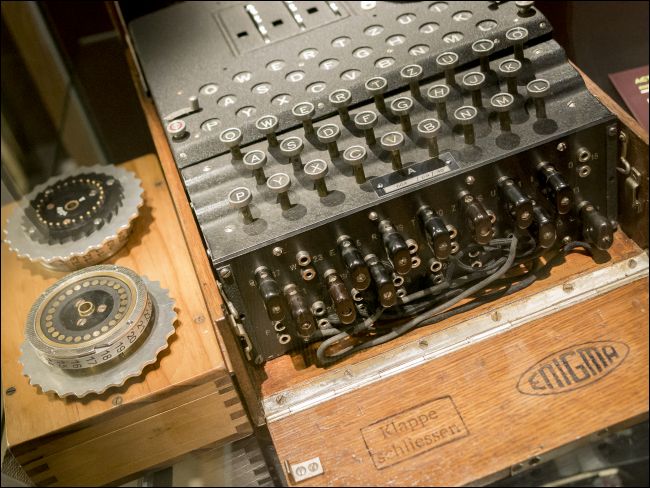 Una máquina Enigma en Bletchley Park en Gran Bretaña.