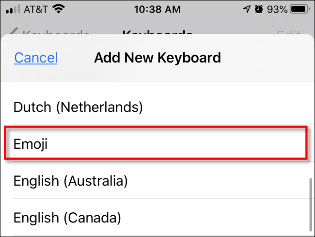 Toque el teclado Emoji de la lista en Configuración en iPhone