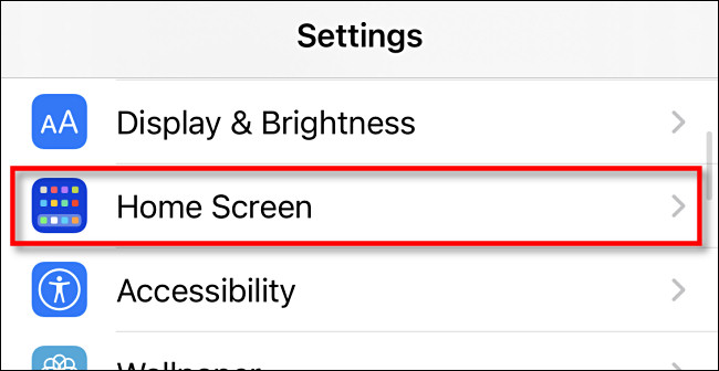 En la configuración del iPhone, toca "Pantalla de inicio".