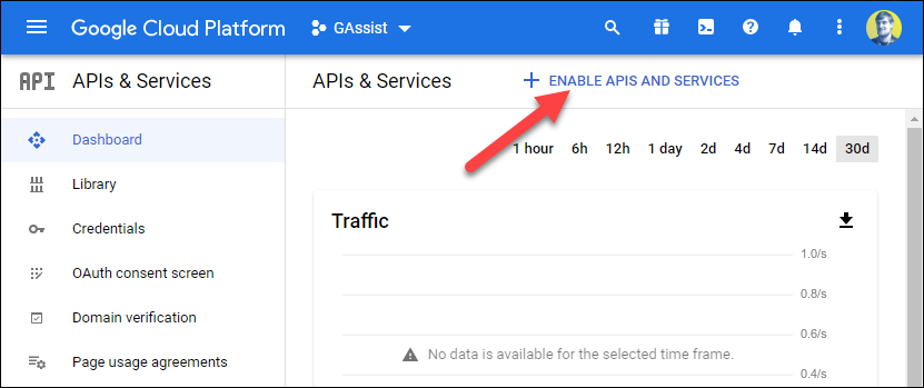 Haga clic en "Habilitar API y servicios".