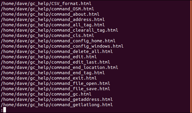 lista de archivos html canalizada a través de less en una ventana de terminal