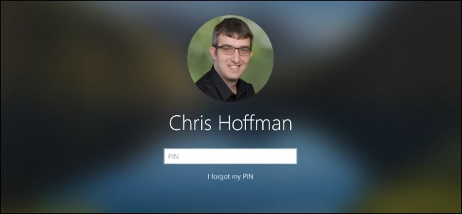 La pantalla de bloqueo de Windows 10 solicita un PIN.