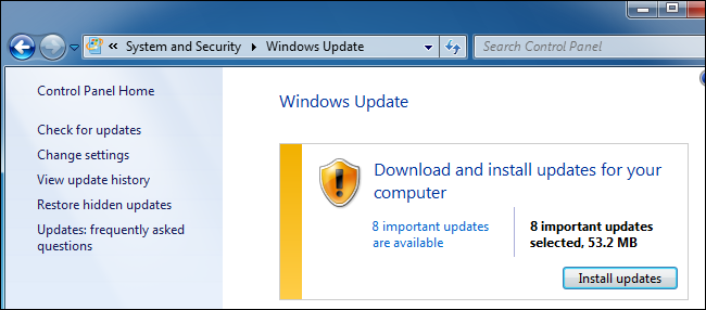Windows Update descargando actualizaciones en Windows 7.