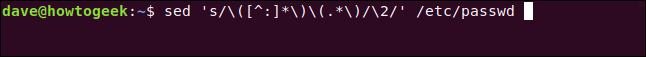 El comando "sed 's / \ ([^:] * \) \ (. * \) / \ 2 /' / etc / passwd" en una ventana de terminal.