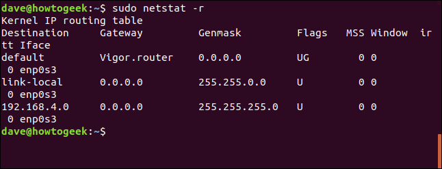 sudo netstat -r en una ventana de terminal