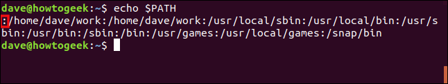 El comando "echo $ PATH" con dos puntos resaltados en una ventana de terminal.