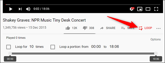 Cuando encienda un video, haga clic en el ícono "Bucle", ubicado debajo del reproductor de video.
