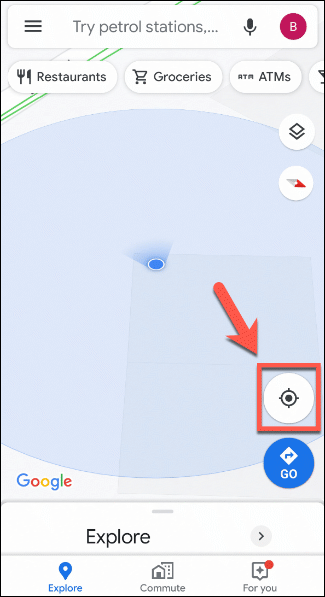 Presiona el ícono de la diana de abajo a la derecha para mostrar tu ubicación en Google Maps