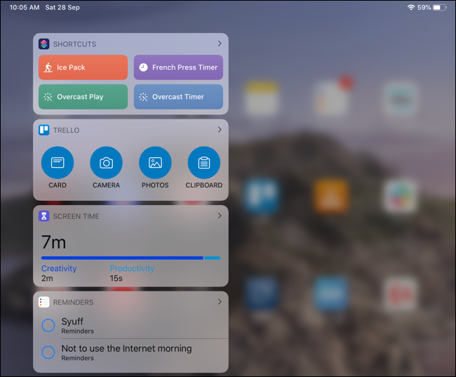 Widgets que se muestran en la pantalla de inicio del iPad Pro en vista vertical