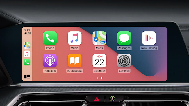 CarPlay en iOS 14 con fondo de pantalla personalizado
