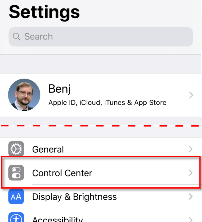 Toque Centro de control en Configuración en iOS