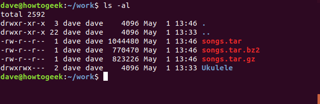 comando ls en una ventana de terminal