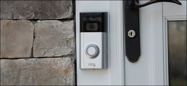 Ring Video Doorbell instalado en una casa