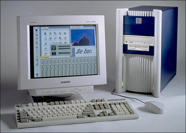 Una computadora de escritorio BeBox original.