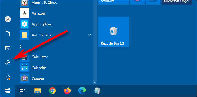 En el menú Inicio de Windows 10, haga clic en el icono de "engranaje" para abrir Configuración.