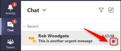 Un chat que muestra el icono "Urgente".