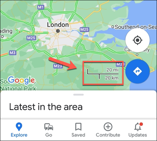 Un ejemplo de la barra de escala de Google Maps en la aplicación Google Maps en Android, que muestra kilómetros y millas.