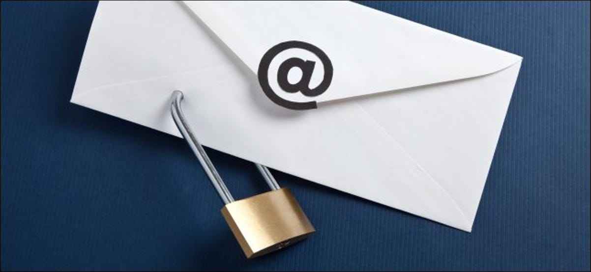 Un candado y un sobre que simboliza un mensaje de correo electrónico.