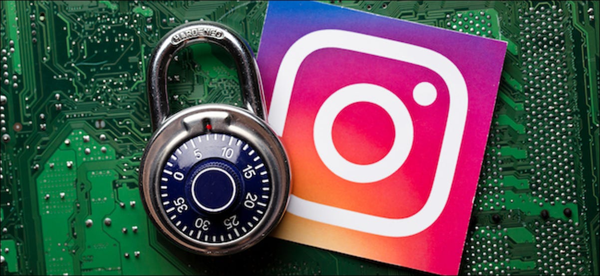 Logotipo de Instagram junto a un candado de seguridad.