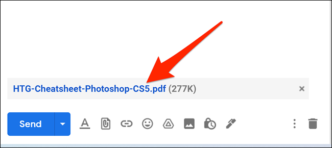 Cuando pegue archivos que no sean de imagen en la ventana de redacción de Gmail, aparecerán en una lista en la parte inferior del mensaje.