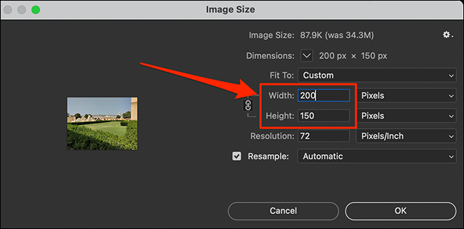 Cambie el tamaño de una foto en la ventana "Tamaño de imagen" en Photoshop.