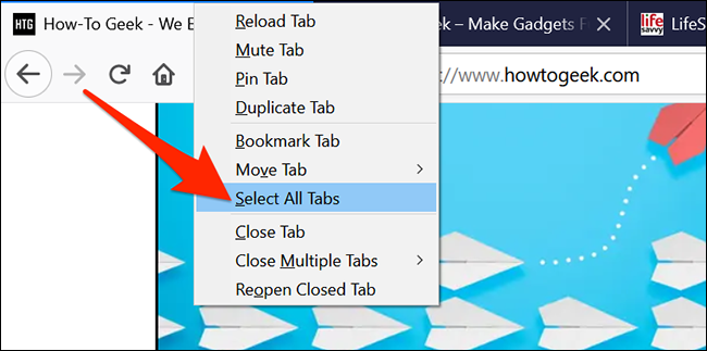 Haz clic derecho en una pestaña abierta y elige "Seleccionar todas las pestañas" en Firefox.
