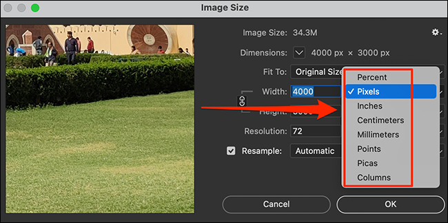 Seleccione una unidad de tamaño en la ventana "Tamaño de imagen" en Photoshop.