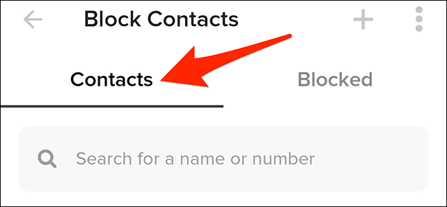 Abre la pestaña "Contactos" en la pantalla "Contactos bloqueados" de Tinder.