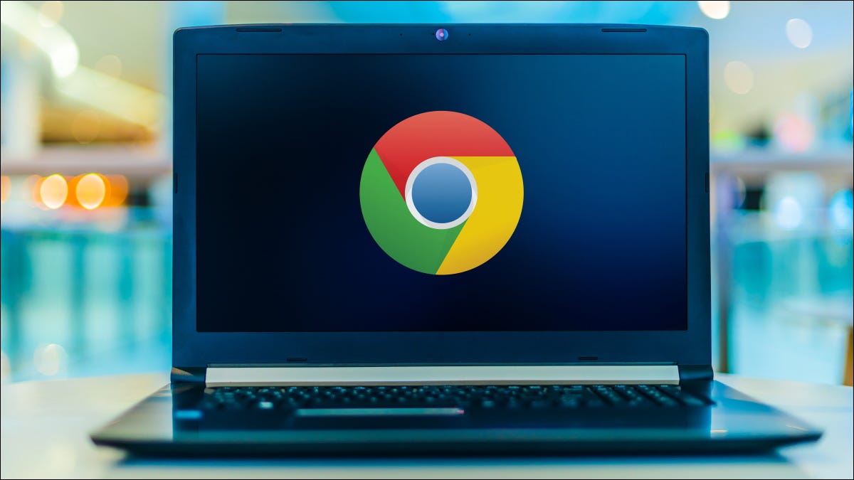 Un logotipo de Chrome en una computadora portátil.
