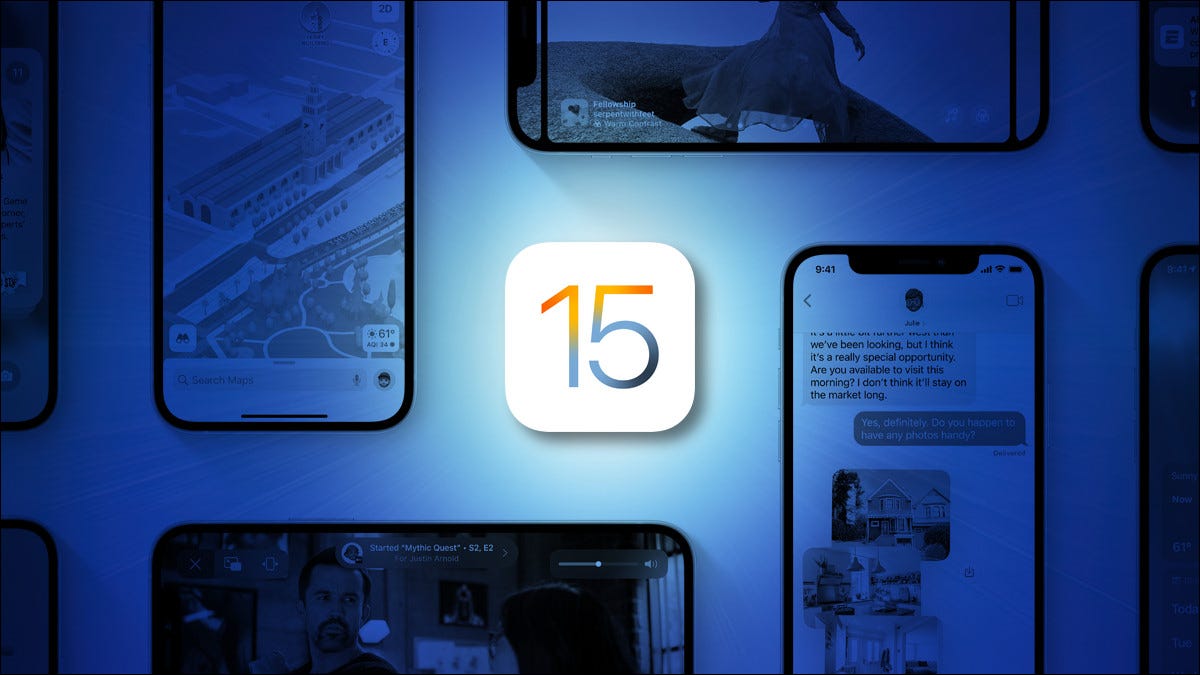 Logotipo de Apple iOS 15 sobre un fondo azul