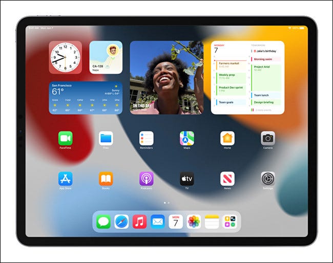 Widgets de la pantalla de inicio de iPad en iPadOS 15.