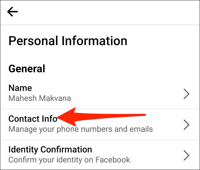 Seleccione "Información de contacto" en la pantalla "Información personal" en Facebook.