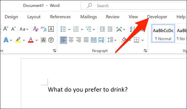 Haga clic en "Desarrollador" en la parte superior de la ventana de Word.