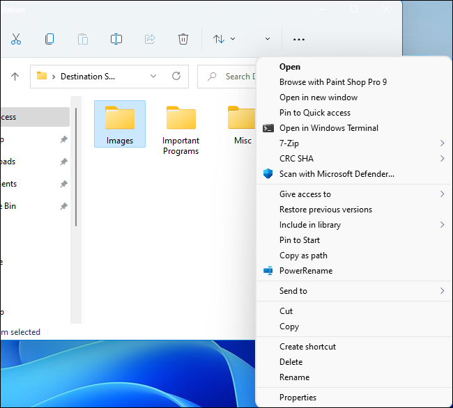 El menú "Mostrar más opciones" en el Explorador de archivos de Windows 11.