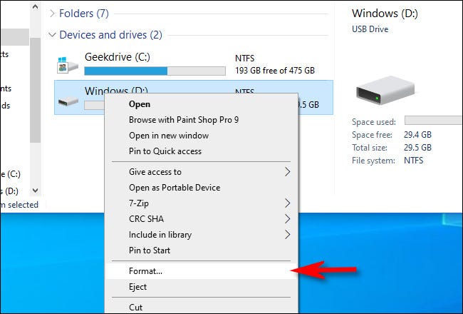 Haga clic con el botón derecho en la unidad en el Explorador de archivos y seleccione "Formatear" en la lista.