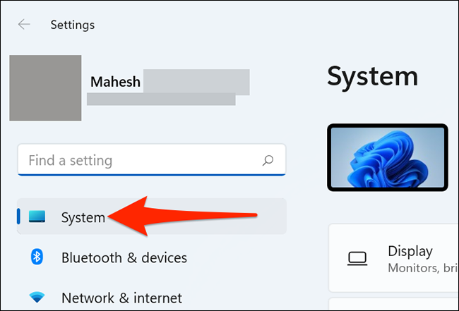 Haga clic en "Sistema" en Configuración en Windows 11.