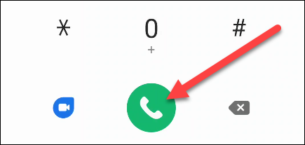 Ingrese el número y toque el botón verde del teléfono para realizar la llamada.