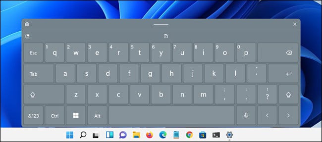 El tema del teclado táctil "Platinum" en Windows 11.