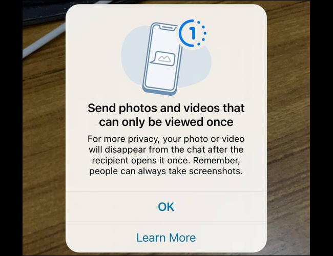 Una ventana emergente de WhatsApp que le indica que está a punto de enviar una foto o un video que desaparece.
